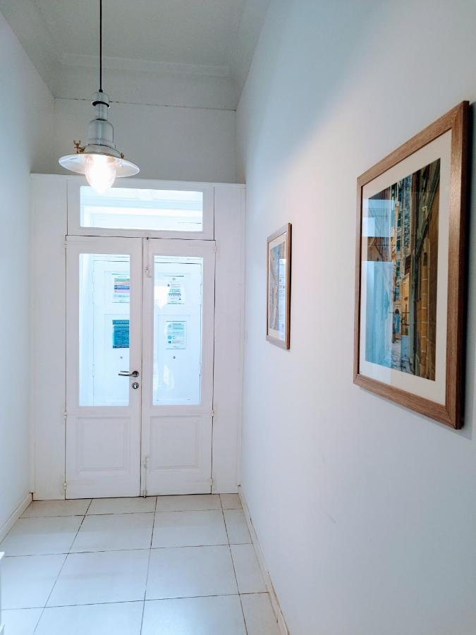Chic, Stylish Traditional Townhouse With Terrace - St. Paul'S Bay Dış mekan fotoğraf